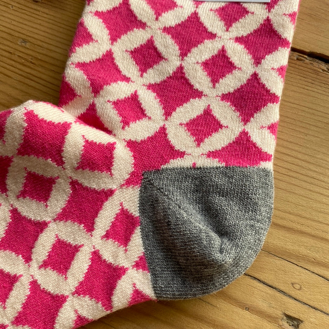 Ladies Recycled Cotton Socks Pink Mosaic