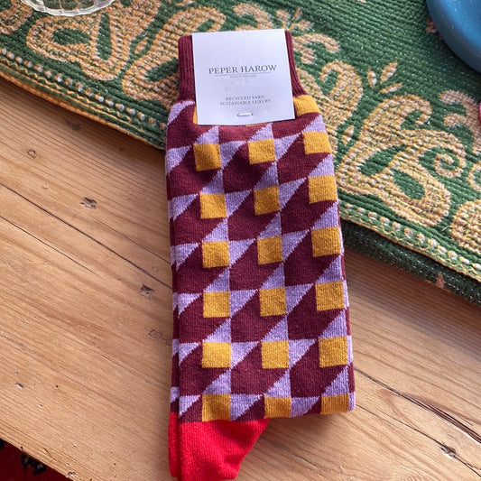 Men’s Recycled Cotton Socks Maroon Dimensional